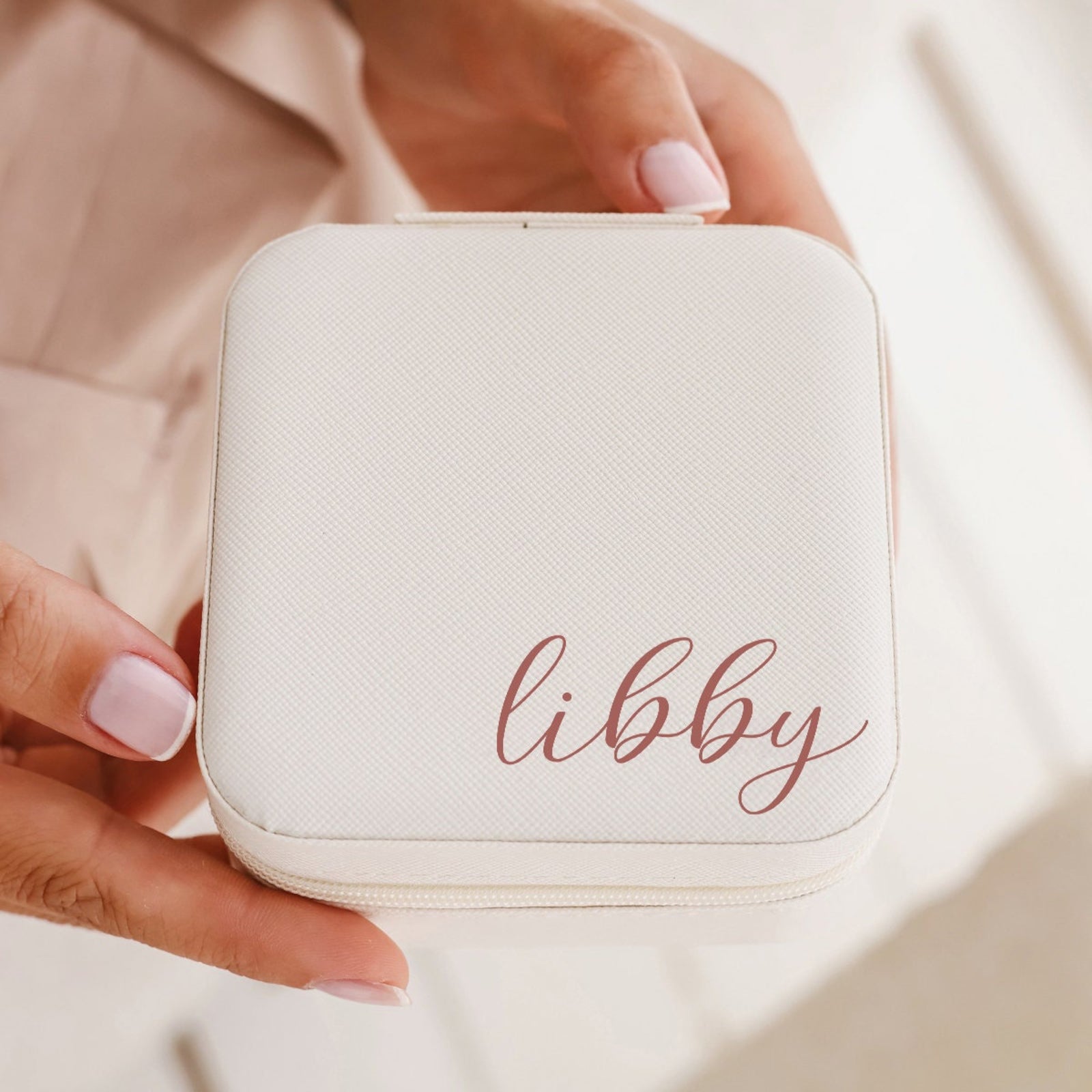 Custom Name Jewelry Box, Wedding Jewelry Travel Organizer, Bridal Party Jewelry Box, Bridesmaid Gift, Gift for Her, Gift For Mom
