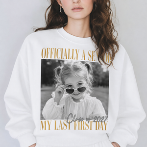 Personalized Vintage Photo Officially A Senior My Last First Day Dark Sweatshirt 1a10982d-5b07-4ffa-a82b-288c8212411b-dgfgddfdgdew-1-.png