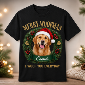 Merry Woofmas Pet Photo Tee — Wreath Edition - Personalized T-shirt 25b81687-4ad1-4b50-9653-b2b6ba7afdba.png