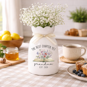 The Best Chapter Yet Grandma Flower Vase 2026, New Grandma Gift, Mothers Day Gift for Grandma, Gift For Mom, Grandma Nana Nanny Vase