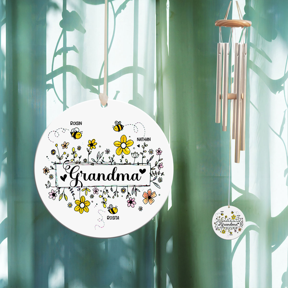 Grandma Bee Flower Wind Chimes, Cute Grandkid Bee, Personalized Wind Chime, Mother's Day Gift, Gift for Grandma