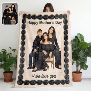 Upload Photo Embroidered Family Portrait Personalized Blanket 2_8e706839-4afc-42c9-9bb2-eb2403c9bc1a.jpg