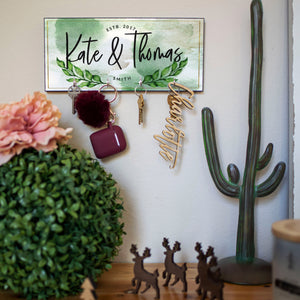 Family Wooden Key Holder, Wedding Gift, Housewarming Gift, Custom Key Hanger, Personalized Last Name Key Holder, Key Rack