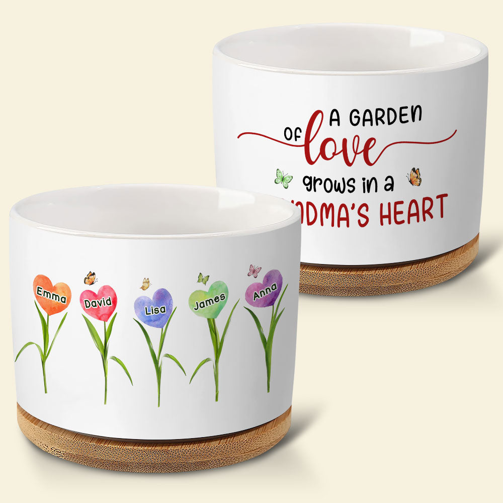 A Garden Of Love In Mom Grandma's Heart - Personalized Plant Pot - Gift For Grandma, Mommy