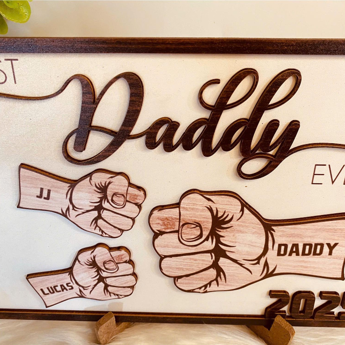 Fist Bump Dad and Kids Personalized Wooden Sign, Gift For Dad, Dad Birthday Gift, Father's Day Gift for Dad, Gift Idea for Dad
