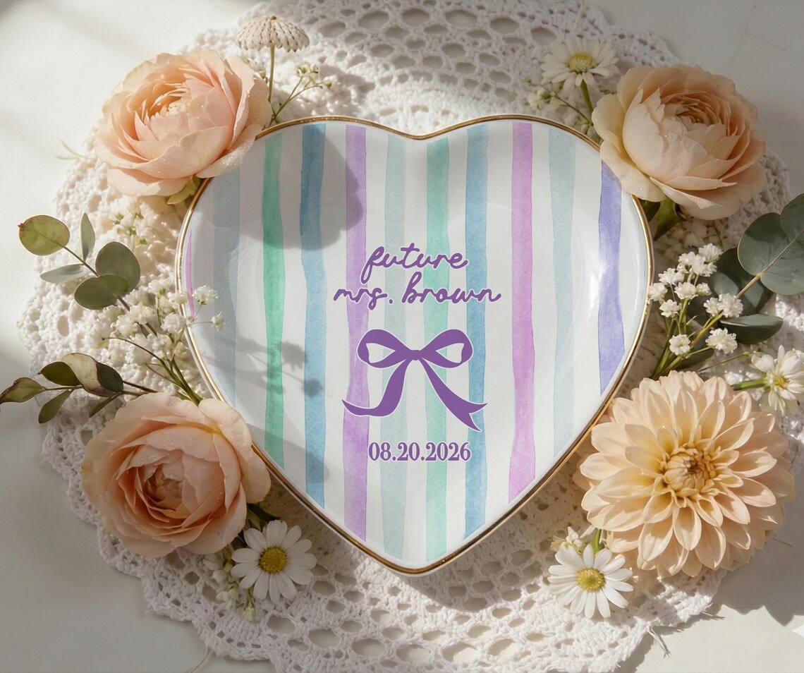 Personalized Bridal Jewelry Tray, Future Mrs Ceramic Ring Dish, Heart Trinket Tray for Bride Engagement Gift 3667cb62-8371-4cb5-8623-4578cbc0bef5-5.jpg