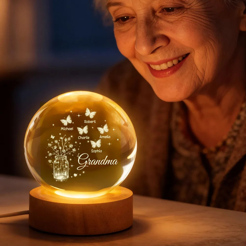 Mom Grandma Butterfly Flower Jar - Personalized Crystal Ball LED Night Light - Sentimental Gift for Grandma, Mom, Mother's Day Gift