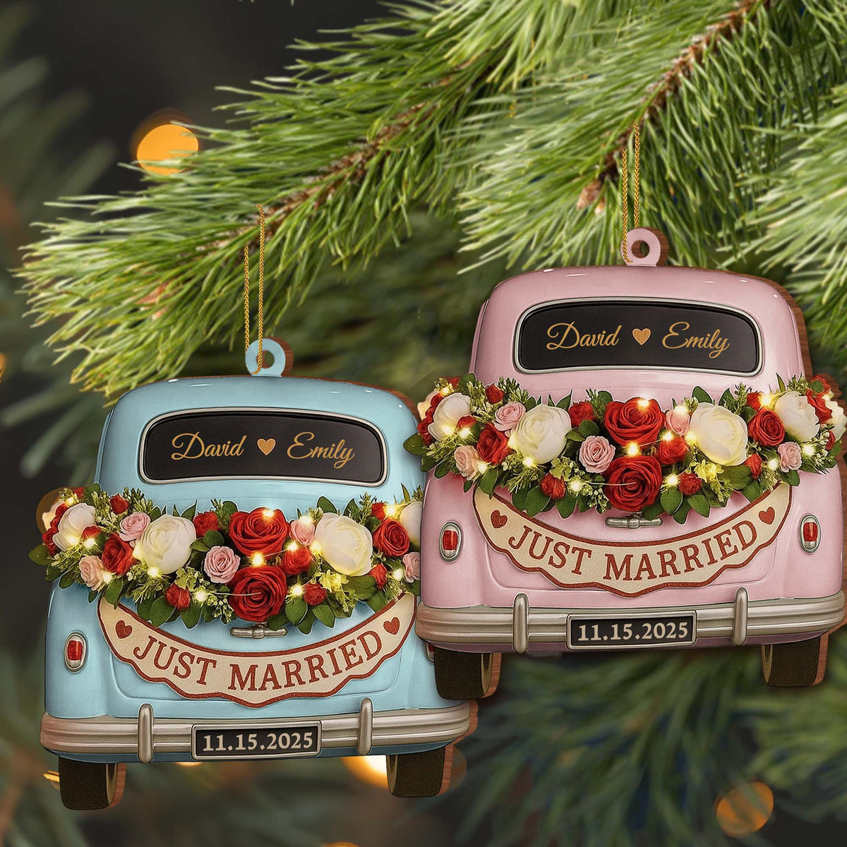 Just Married, Vintage Car With Flower Wreath, Personalized Wooden Ornament, Gift for Couples and Newlyweds