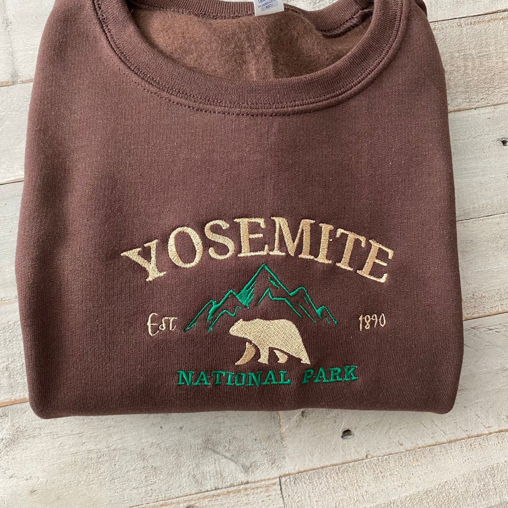 Yosemite National Park Embroidered Crewneck-Embroidered Crewneck-National Park Sweatshirt 4