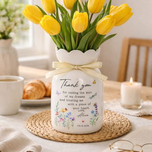 Personalised Mother of the Groom Flower Vase, Wedding Gift for Mother of Groom, Mother's Day Flower Vase for Mother of the Groom