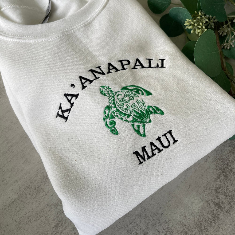 Embroidered Ka'Anapali Maui Sweatshirt, Maui Hoodie, Crewneck Sweatshirt, Graphic Sweatshirt, Maui Sweatshirt, Aesthetic Sweatshirt
