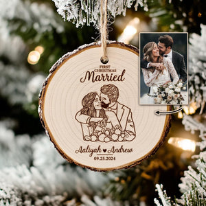 Custom Line Drawing Wedding Ornament, First Christmas Married Wooden Slice Ornament, Wedding Rustic Ornament Gifts for Couples