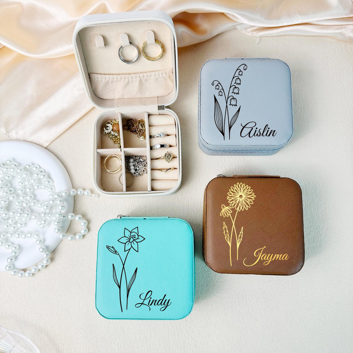 Outline Art Flower Custom Name - Personalized Square Jewelry Box - Gift for Sister, Friend, Birthday Gift