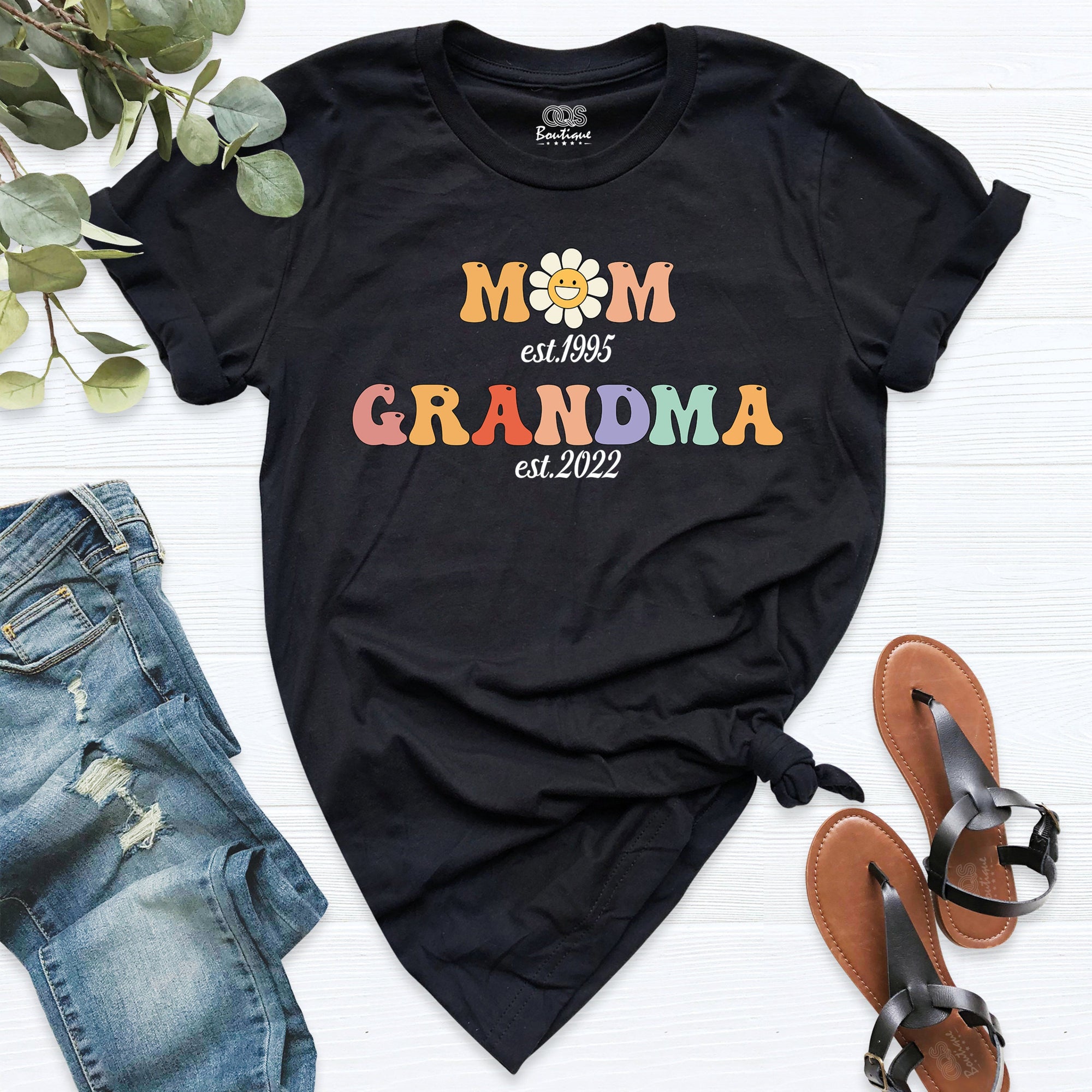  Daisy Mom Grandma Est Shirt, Est Custom Grandma T-Shirt, Gift For Grandma, Grandma To Be Shirt, New Grandma Shirt  3_b0d00a62-b5c5-4c35-9bf2-59f0f16ea996.jpg?v=1711595594