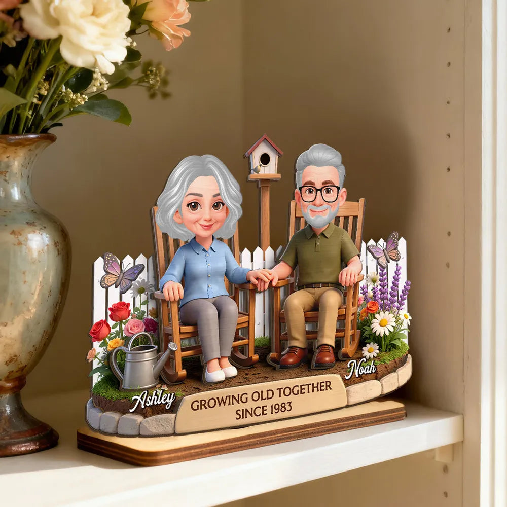 3D Effect Backyard Couple Growing Old Together - Personalized Wooden Plaque - Anniversary, Valentine's Day Gift For Couple