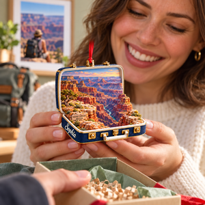 Personalized Grand Canyon 3D Suitcase Ornament – Arizona Travel Keepsake & Christmas Gift for Nature Lovers 3beb08e7-5e65-4190-a5b7-8410880aab24-Smiling-Traveler-Holds-Grand-Canyon-Ornament-3.png