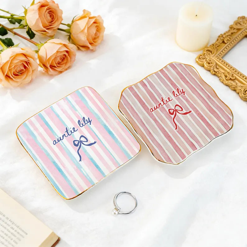 Personalized Aunt Ring Dish, Pregnancy Announcement Gift for Auntie, Tia Zia Jewelry Dish, New Aunt Gift Ideas, Birthday Gift for Aunt 42b6ef93-fd9d-4750-a5ac-788823f2bfce-cxxcx-5-.webp