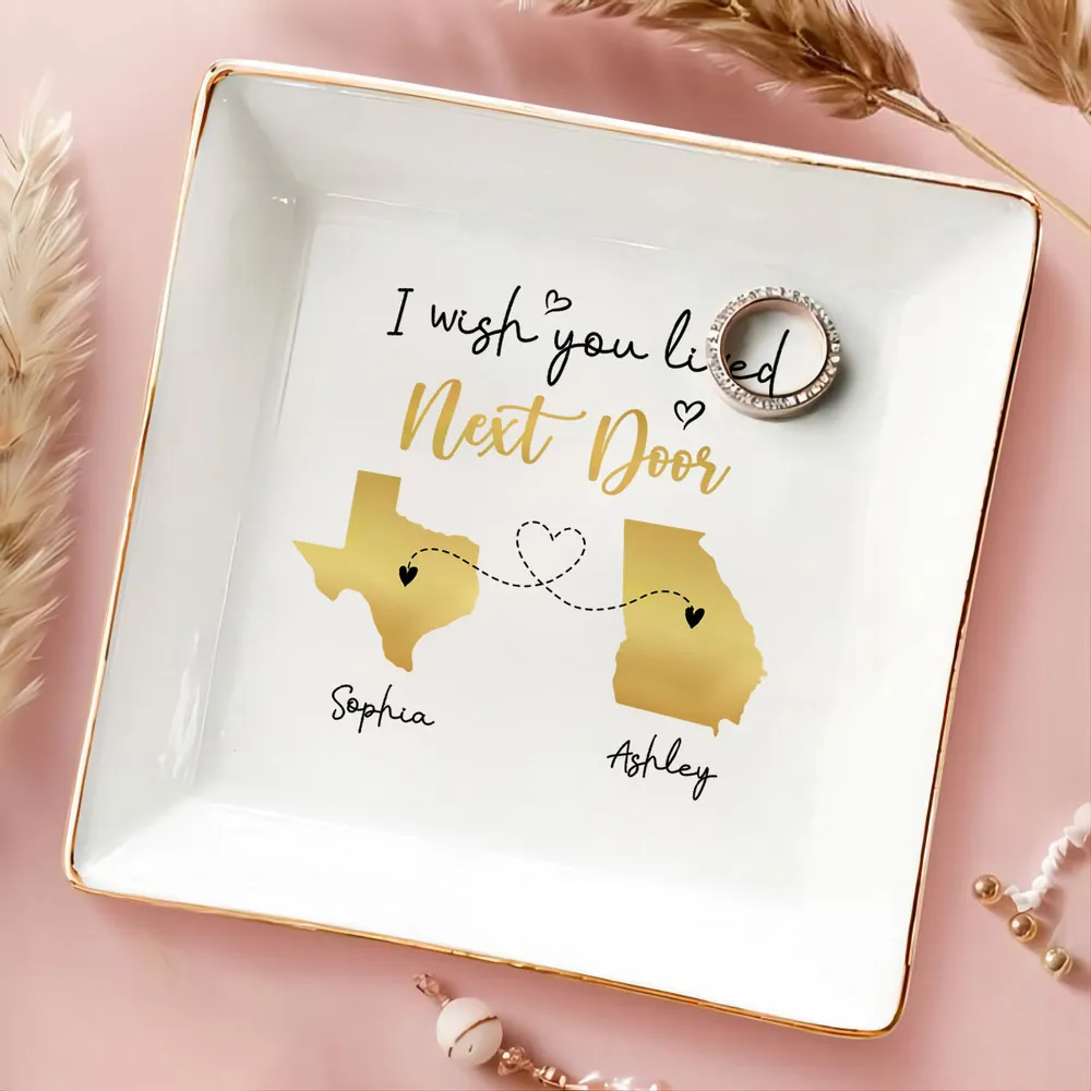 Miles Apart But Close At Heart - Personalized Jewelry Plate - Gift For Mom, Bestie, Sister, Family, Long Distance Gift