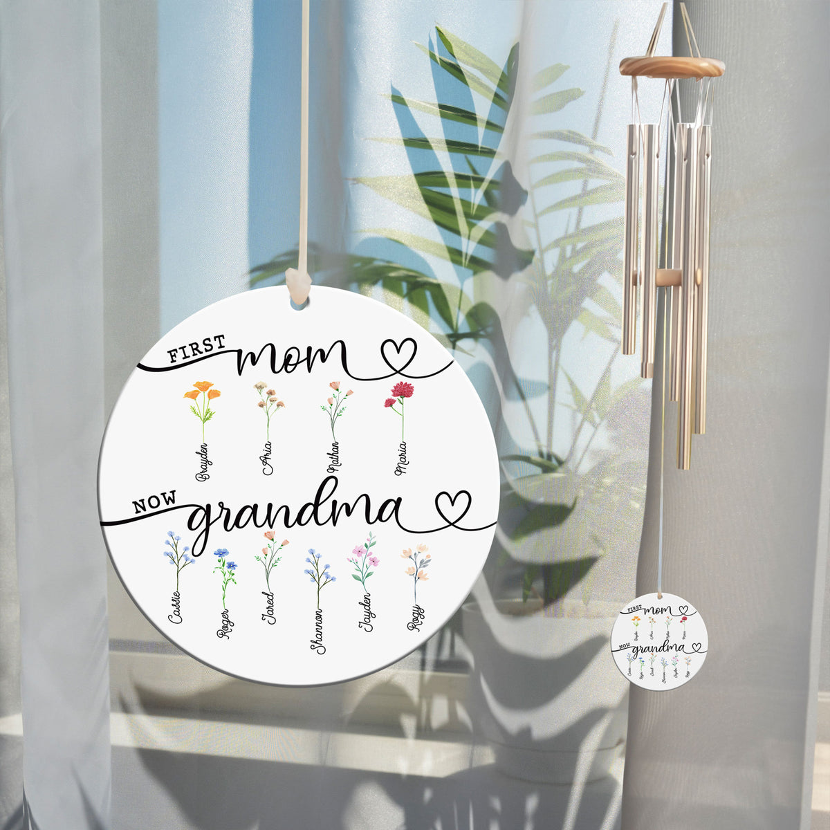 Personalized Grandma's Wind Chime, First Mom Now Grandma, Kid Name With Floral Sign, Grandma Gift Chime, Gift for Grandma, Home Decor