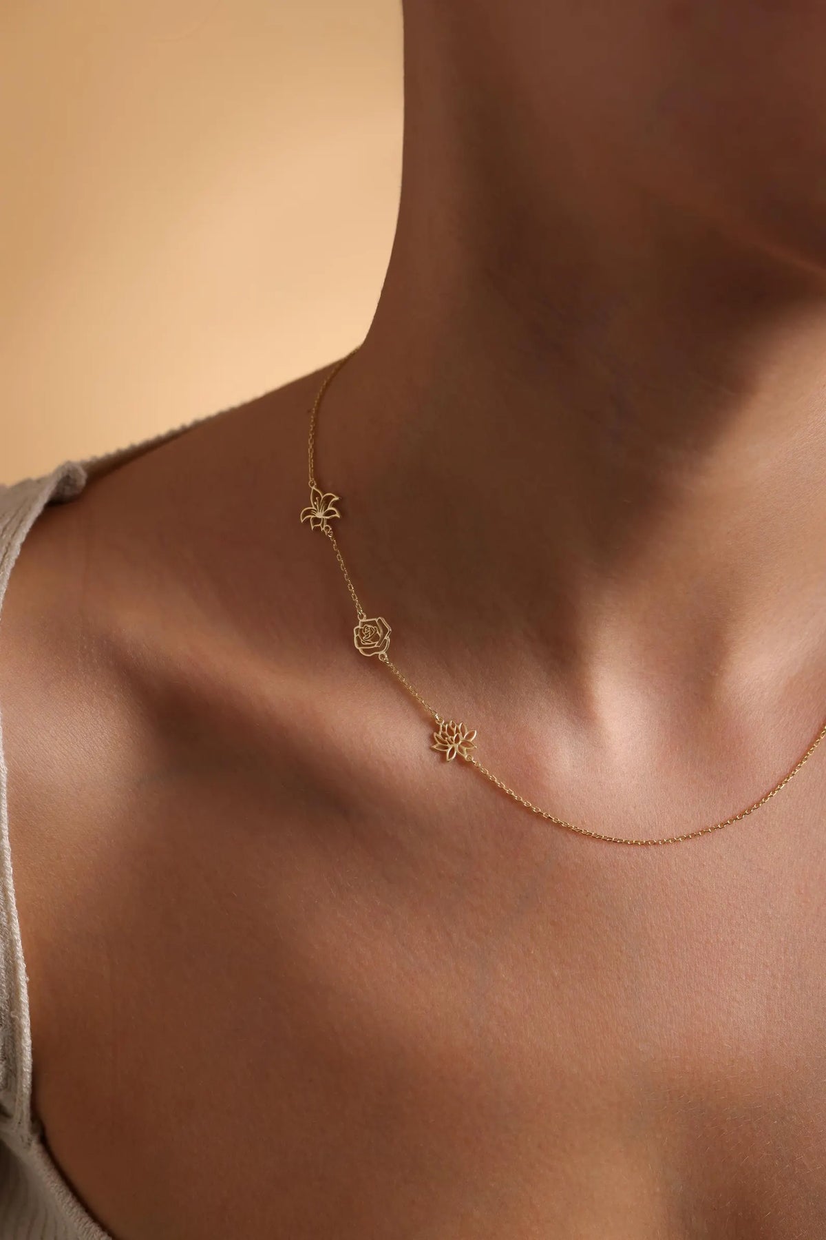 Sideways Birth flower Necklace, Family Birth Flower Necklace, Birth Month Flower, Personalized Jewelry, Mothers Day Gift, Gift For Mom 4c73b502-cb05-401e-a4a7-5639bec1042e-zzdcrtgfdf-5-.webp