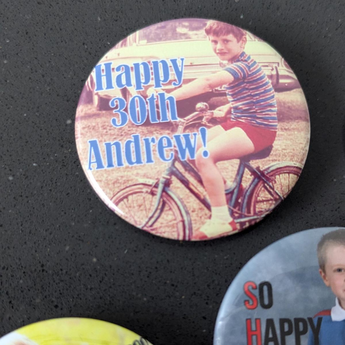 Custom 30th Birthday Party Favor Milestone Birthday Photo Pins Adult Party Favors Face Cut Out Buttons Funny Pin Badge Button for Birthdays