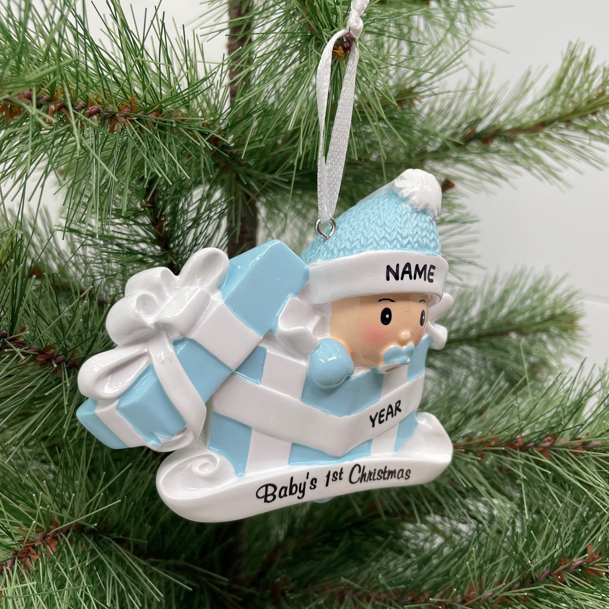 Personalized Baby Girl Boy in Present Ornament, Baby's First Christmas Ornament, Perfect Gift for Baby/Kid Custom Ornament, Christmas Ornament