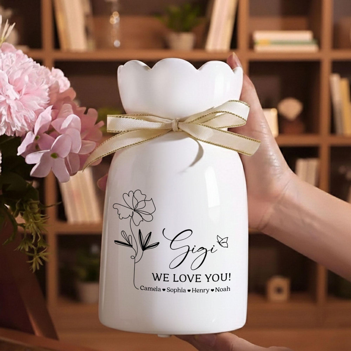 Personalized Bloom Vase for Grandma, Custom Name Gift for Mom, Mother s Day Decor, Family Keepsake