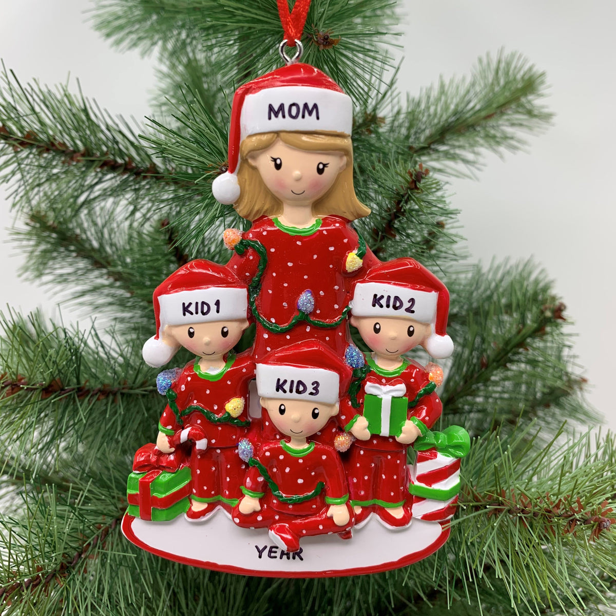 Single Mom with Kids Children - Personalized Christmas Resin Pendant - Christmas Gift For Mom