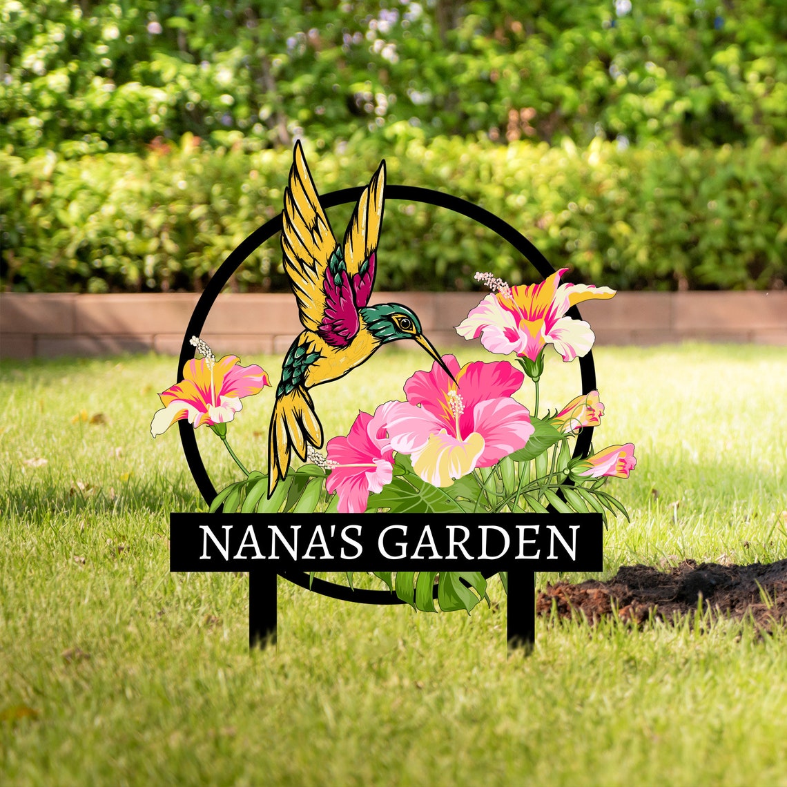 Custom Hummingbird Metal Garden Stake, Bird with Stakes Garden Sign, Personalized Garden Name Sign, Mother's Day Gift, Outdoor Decor
