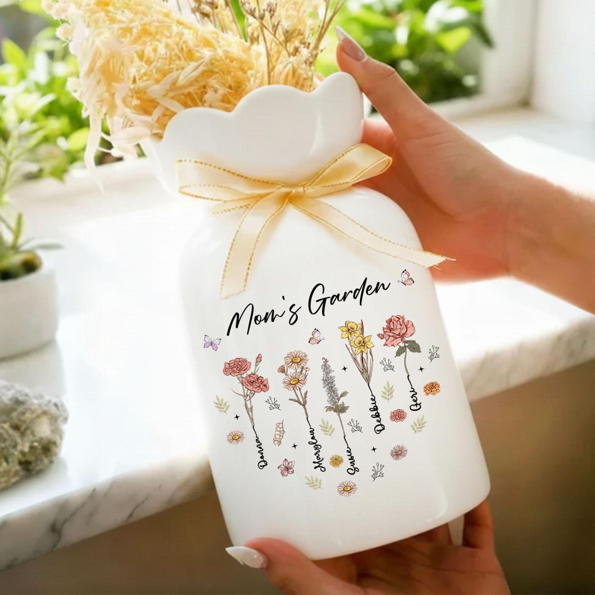 Personalized Birth Month Flower Vase, Gift for Planter Lovers, Outdoor Flower Pot, Birth Flower Mom Gifts, Mother's Day Gift, Family Name