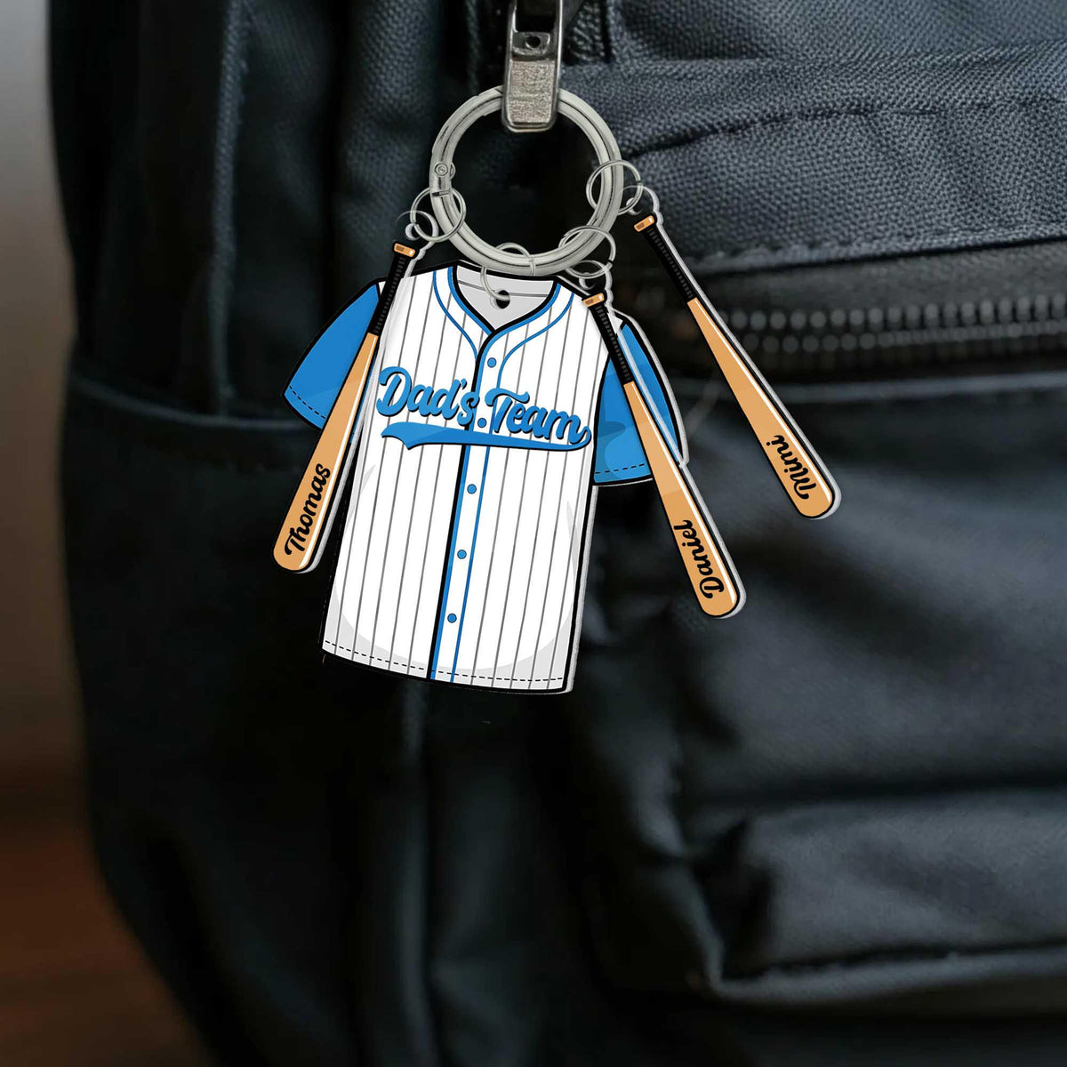 Dad's Team Baseball Keychain Personalized Gift with Kids' Names on Bats, Custom Father s Day Keyring for Baseball Lover Dad