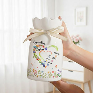 Custom Grandma Heart Flower Vase, Grandma Heart With Kid Names Flower Vase, Mothers Day Gift, Gift from Grandkids, Grandma Vase, Mom Gift