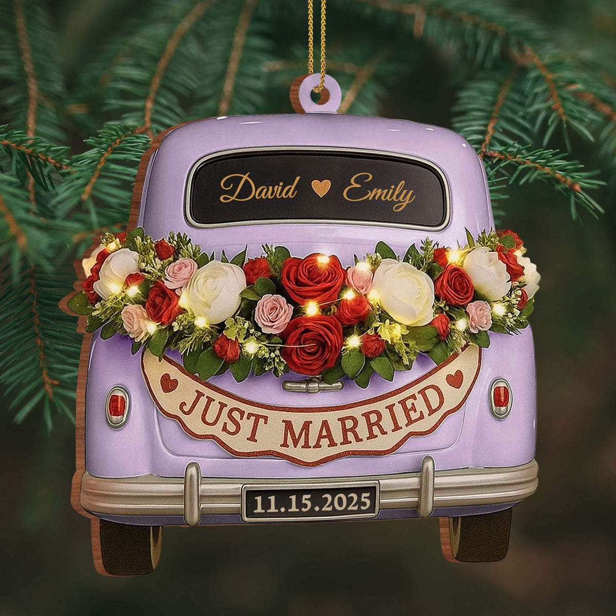 Just Married, Vintage Car With Flower Wreath, Personalized Wooden Ornament, Gift for Couples and Newlyweds