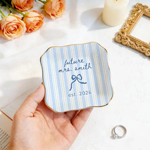 Personalized Aunt Ring Dish, Pregnancy Announcement Gift for Auntie, Tia Zia Jewelry Dish, New Aunt Gift Ideas, Birthday Gift for Aunt 6948cd23-9d4f-4f55-bde5-f8dc9ea777b0-cxxcx-8-.webp