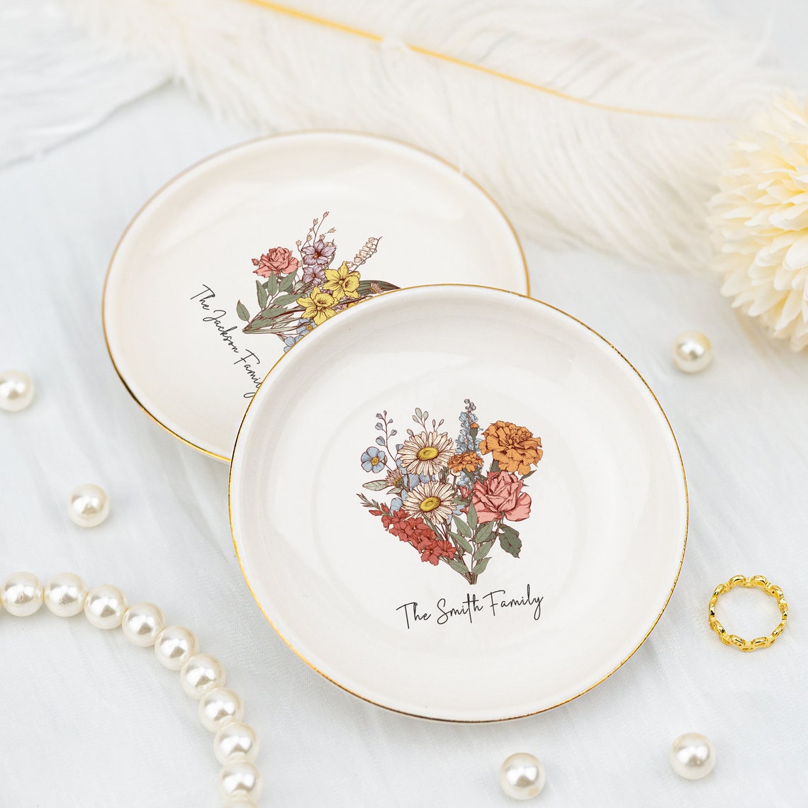Custom Flower Jewelry Dish, Birth Flower Bouquet Ring Dish, Personalized Birthday Gift for Mother, Family Combine Jewelry Dish for Grandma