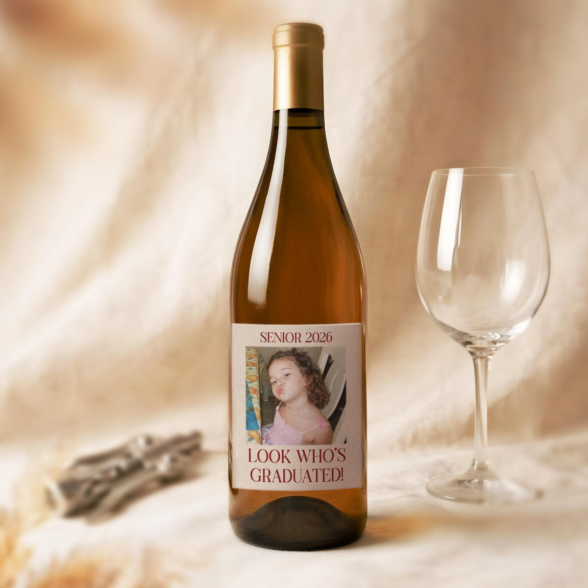 Custom Graduation Wine Label Gift, Personalized Photo Champagne Label, Graduation Party Favor, Class of 2026 Graduation Gift