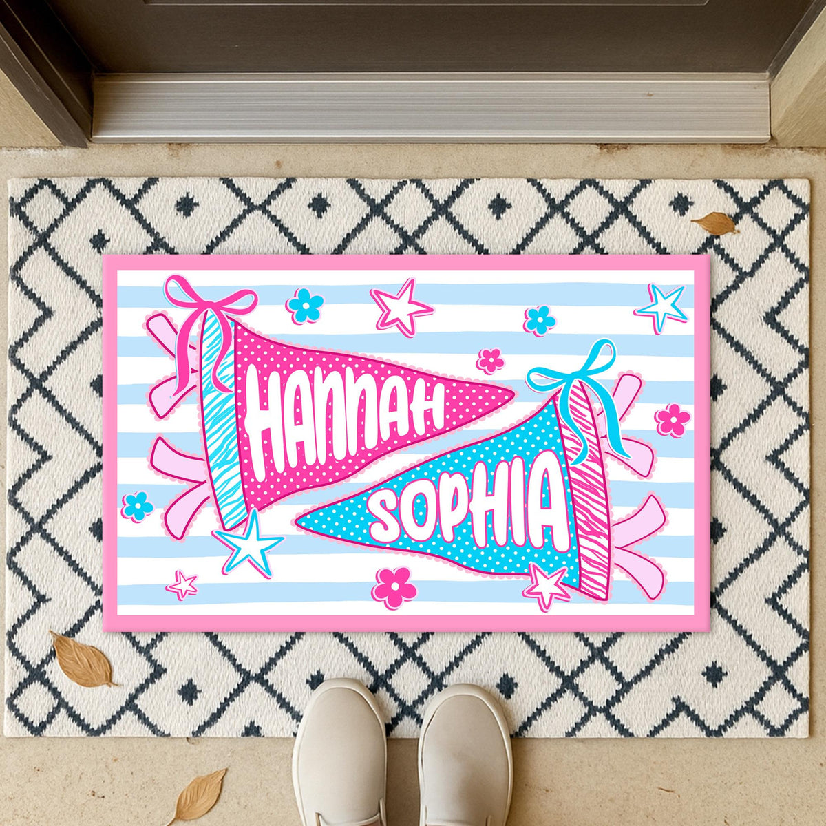 Personalized Pennant Name Dorm Welcome Mat: Preppy Bow Dorm Decor For College Girl, Best Roommate Gift, Stripped Apartment Decor For Bestie