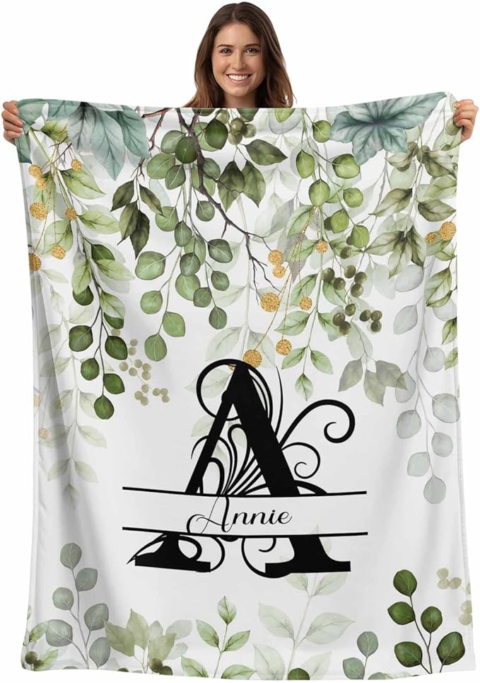 Personalized Monogrammed Blanket - Custom Letter A-Z Blanket with Name | Heartfelt Gift for Christmas, Anniversary, Birthday | Throw for Adults Men & Women Kids Boyfriend & Girlfriend Pet