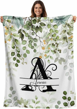 Personalized Monogrammed Blanket - Custom Letter A-Z Blanket with Name | Heartfelt Gift for Christmas, Anniversary, Birthday | Throw for Adults Men & Women Kids Boyfriend & Girlfriend Pet