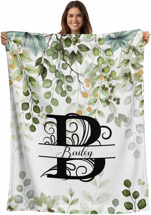 Personalized Monogrammed Blanket - Custom Letter A-Z Blanket with Name | Heartfelt Gift for Christmas, Anniversary, Birthday | Throw for Adults Men & Women Kids Boyfriend & Girlfriend Pet