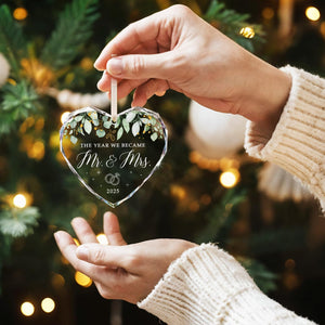 Wedding Gifts for Couples 2025 - Mr and Mrs Gifts - Bridal Shower, Bride Gift, Wedding Ideas for Newlywed, Bride, Future Mr & Mrs - Just Married Glass Ornament 2025, 1st Married Decorations