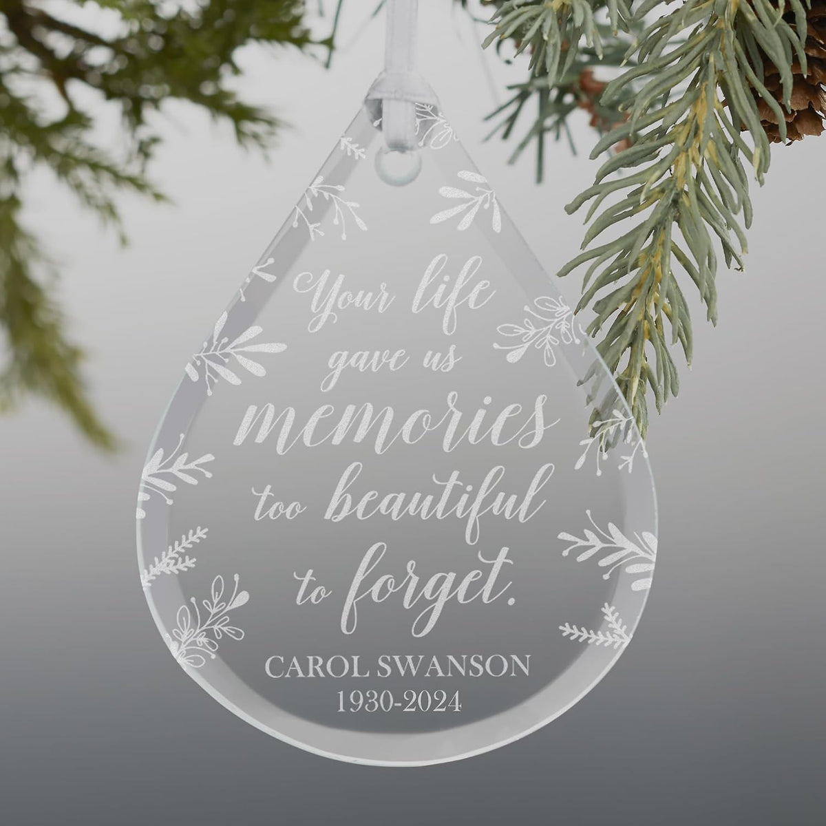 Personalization Universe Memorial Teardrop Engraved Glass Ornament - Personalized Gifts for Loss of Loved One, Mom, Dad - Christmas Tree Ornaments