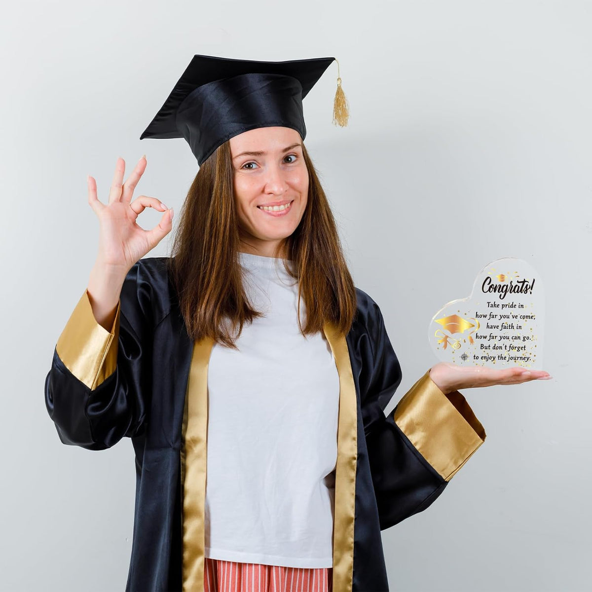 Graduation Gift for Her/Him, Inspirational Grad Heart Acrylic Plaque Sign, Class of 2025 Keepsake for College High Middle School, Graduation Party Decorations Favors