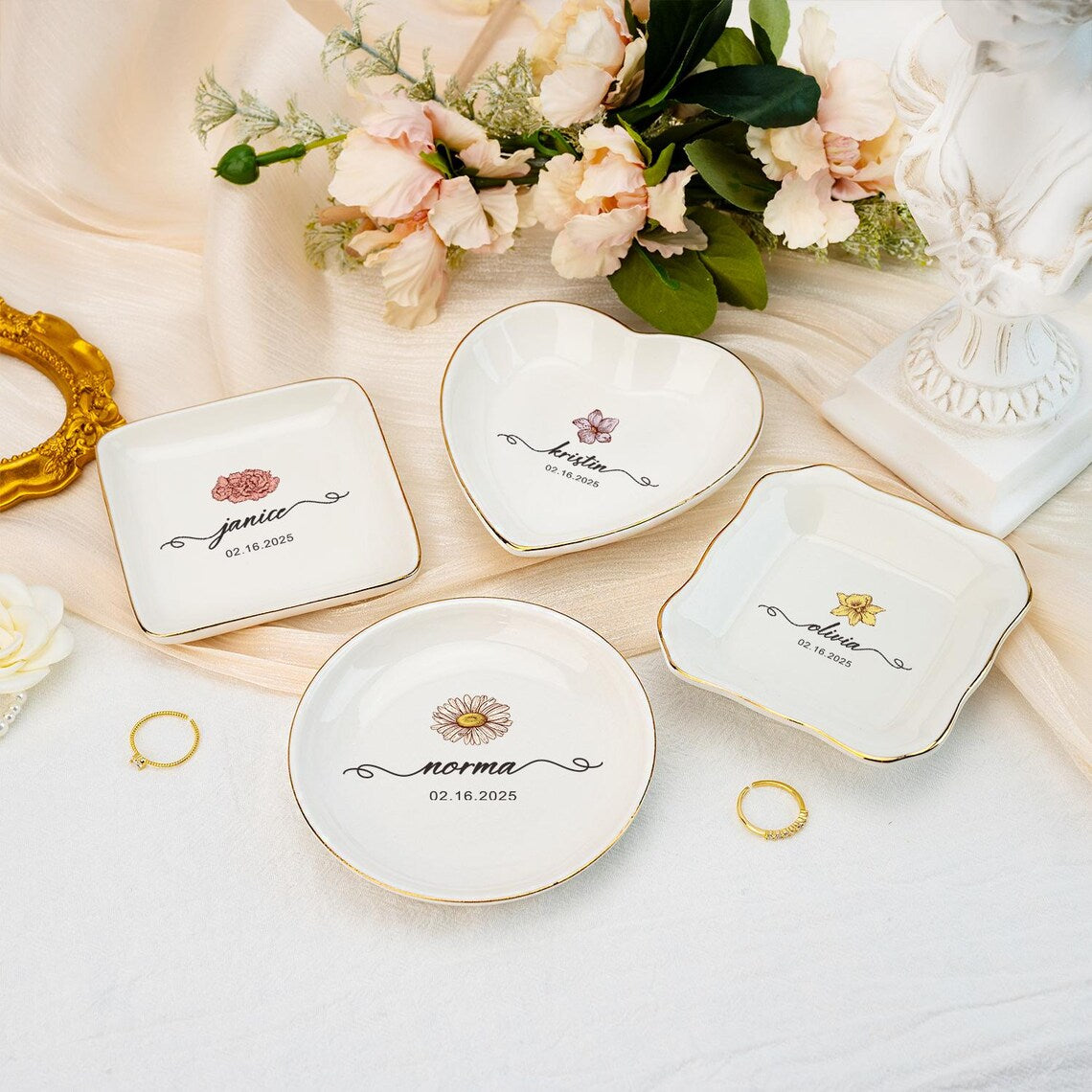 Personalised Birth Flower Trinket Dish, Flower Name Jewelry Dish, Bridesmaid Ring Dish Wedding Favors, Birthday Gift for Friend, Date Ring Dish