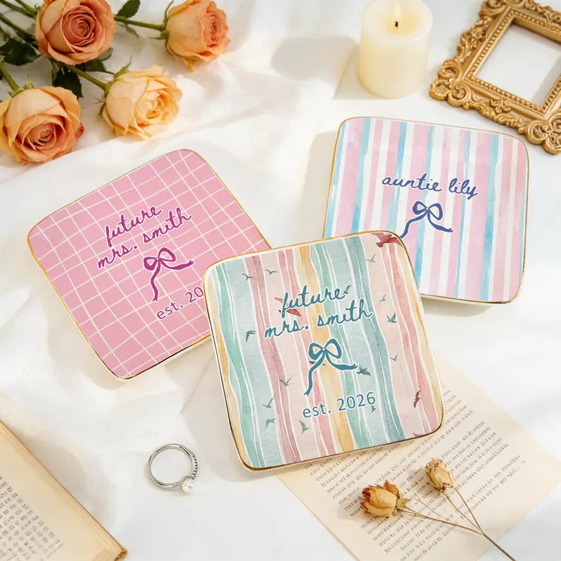 Personalized Aunt Ring Dish, Pregnancy Announcement Gift for Auntie, Tia Zia Jewelry Dish, New Aunt Gift Ideas, Birthday Gift for Aunt 81384e7e-026b-4e9a-b048-7ba03c52b8a3-cxxcx-7-.webp