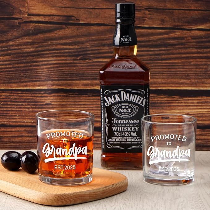 New Dad Gifts for Men, Promoted to Daddy Est 2024 Whiskey Glass, Gifts for New Dad New Daddy Dad to be First Time Dad Expecting Dad, New Dad Gifts for Fathers Day