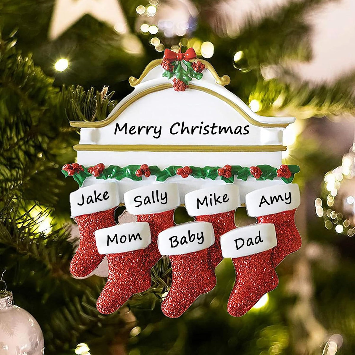Personalized Christmas Ornaments 2025 Family of 2/3/4/5/6 Custom Christmas Stocking Ornament with Names Customized Ornaments for Xmas Tree
