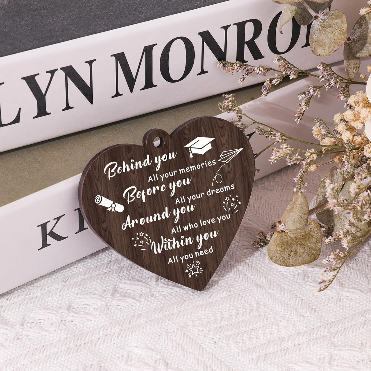 2025 Graduation Gifts for Her Him, Congratulations Inspirational Class Of 2025 University College Middle High School Graduates Gift Decorations Graduation Picture Frame Display