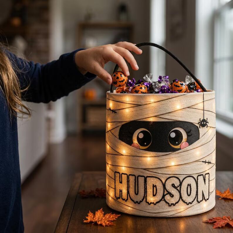 Personalized LED Halloween Trick Or Treat Bag, Custom Name Mummy Candy Bucket, Light Up Halloween Basket For Kids 83bff794-88e2-4acc-8328-e24cca126b6e-dfg-2-.jpg