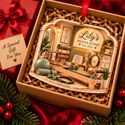 Personalized Pilates Studio Corner Christmas Ornament – Custom Name & Year, Pilates Lover Gift, Pilates Instructor Gift for Her 8884651e-25be-4d2a-adb8-78423d1b83bc-t-i-xu-ng-100-.png